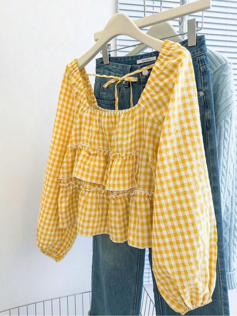 NWOT Ruffle Top Yellow & White Large